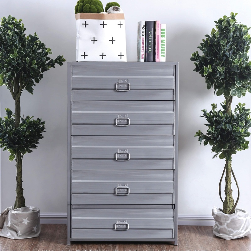 Furniture of America Mccredmond 5-Drawer Chest CM7075C