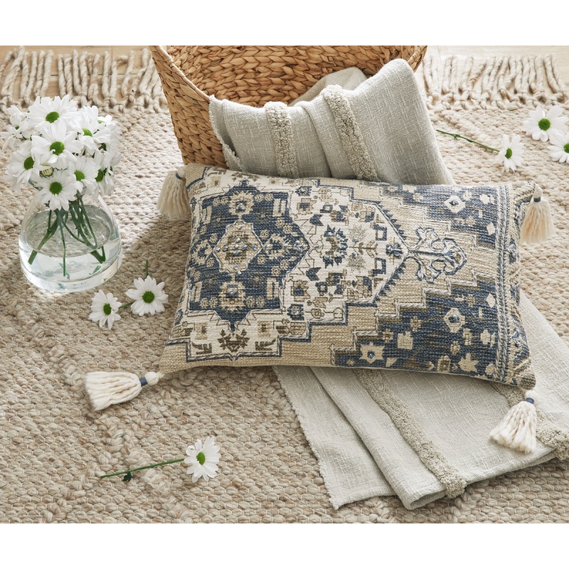 Winbury Pillows