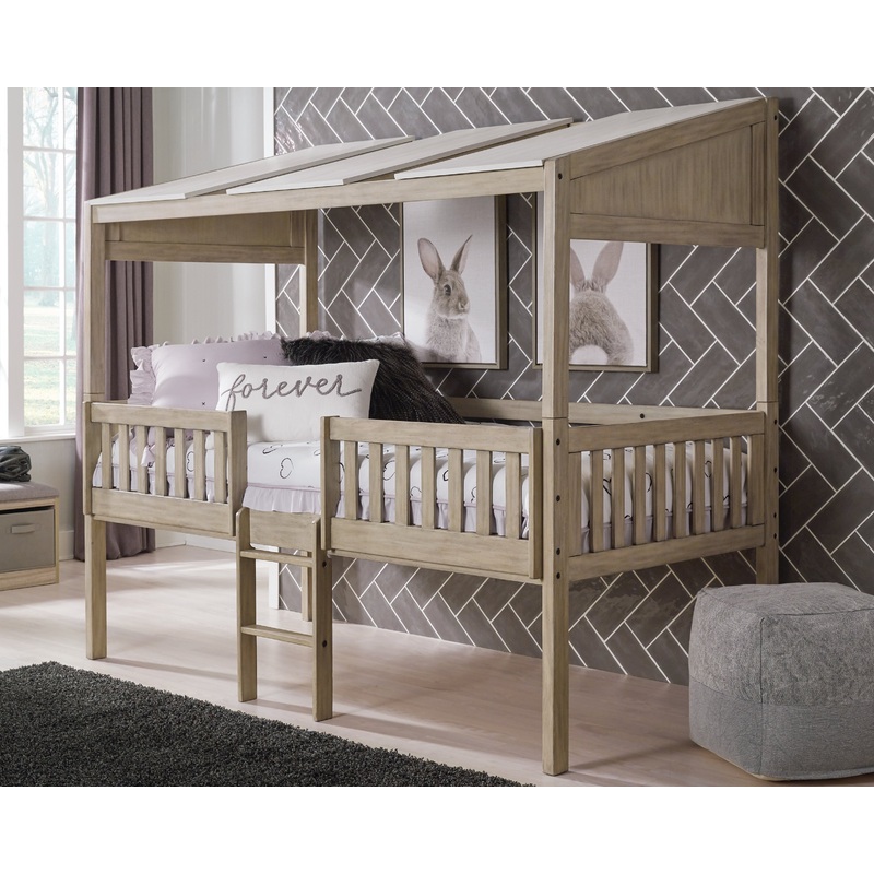 Wrenalyn Bedroom