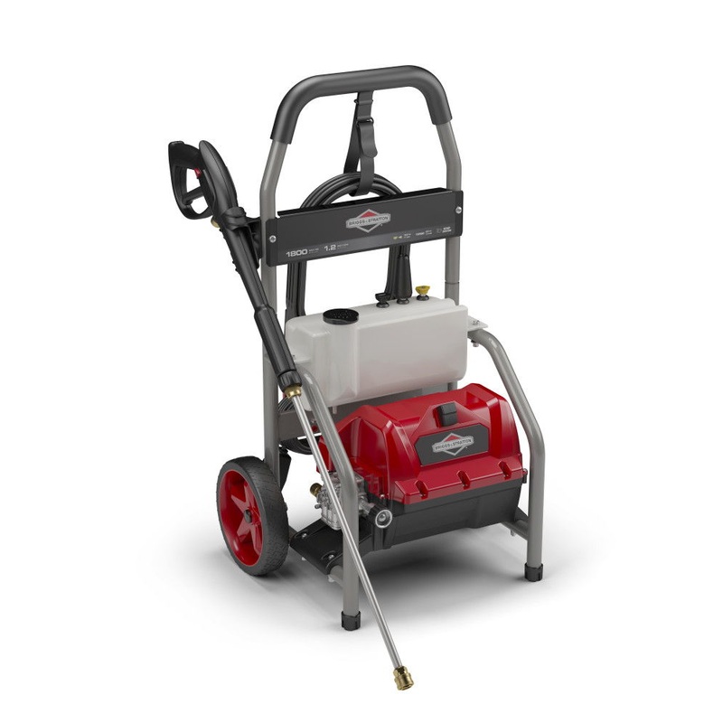 Briggs & Stratton – Pressure Washer 1800 PSI – Red