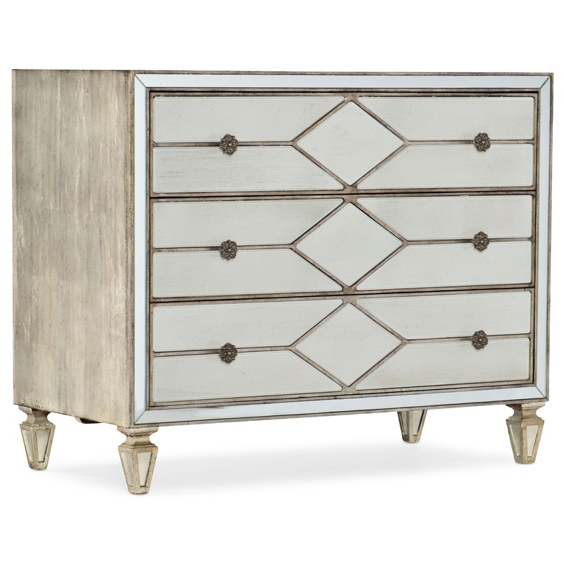 Sanctuary – Queen Of Diamonds Bachelorette Chest