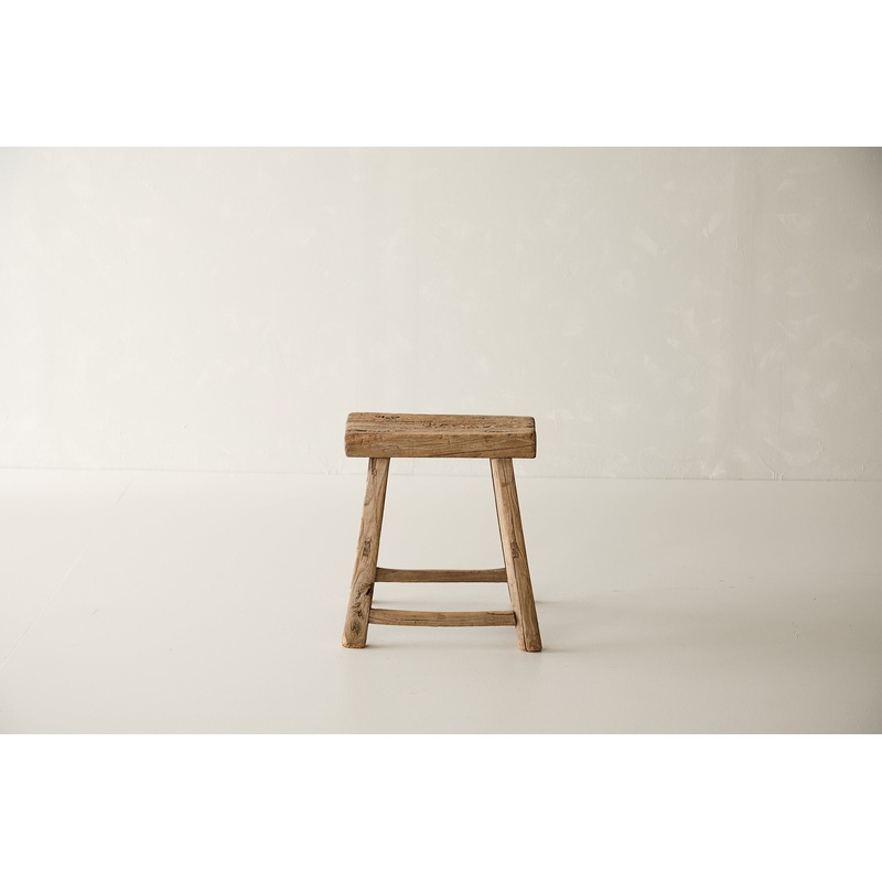 (GAZ154-AF24) Vintage Ranch Stool (18x11x20)