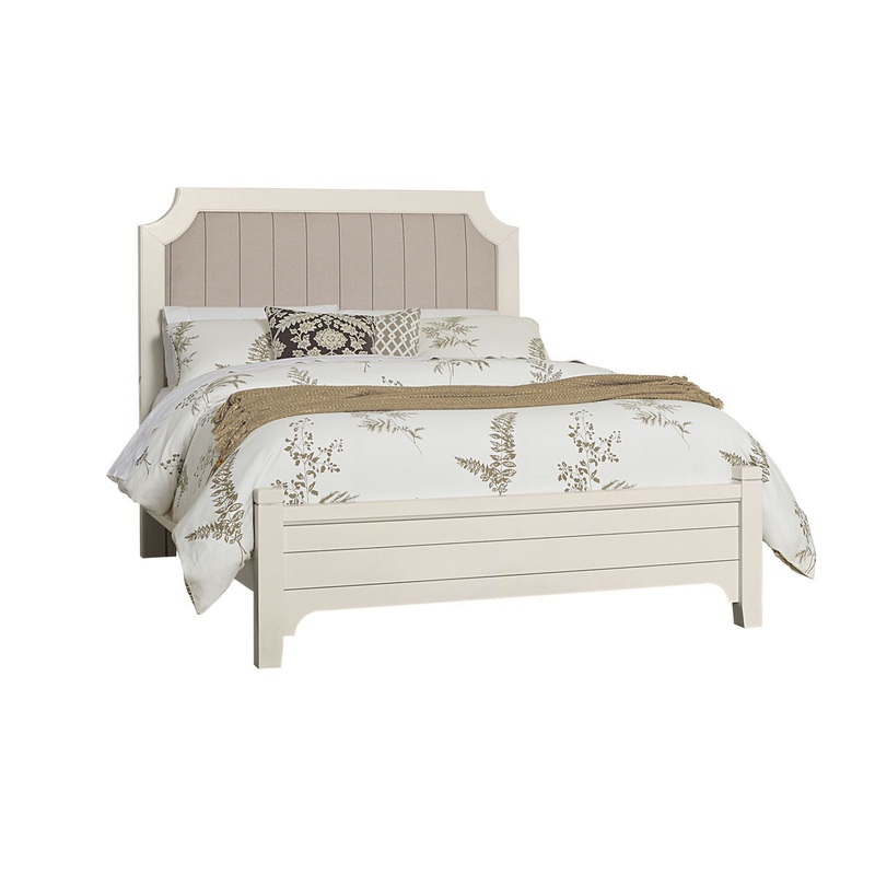 Bungalow – Queen Upholstered Bed – Lattice (Soft White)