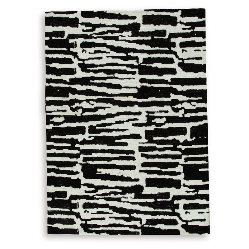 Bramshaw – Black / Ivory – Medium Rug – 5′ x 7′