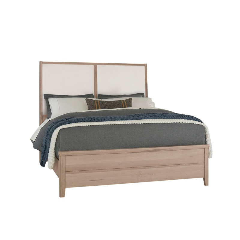 Woodbridge – California King Upholstered Bed with White Fabric – Clear Maple
