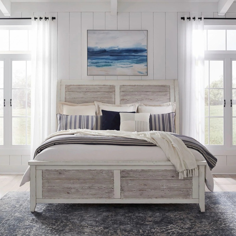 Backroads – Queen Sleigh Bed – White