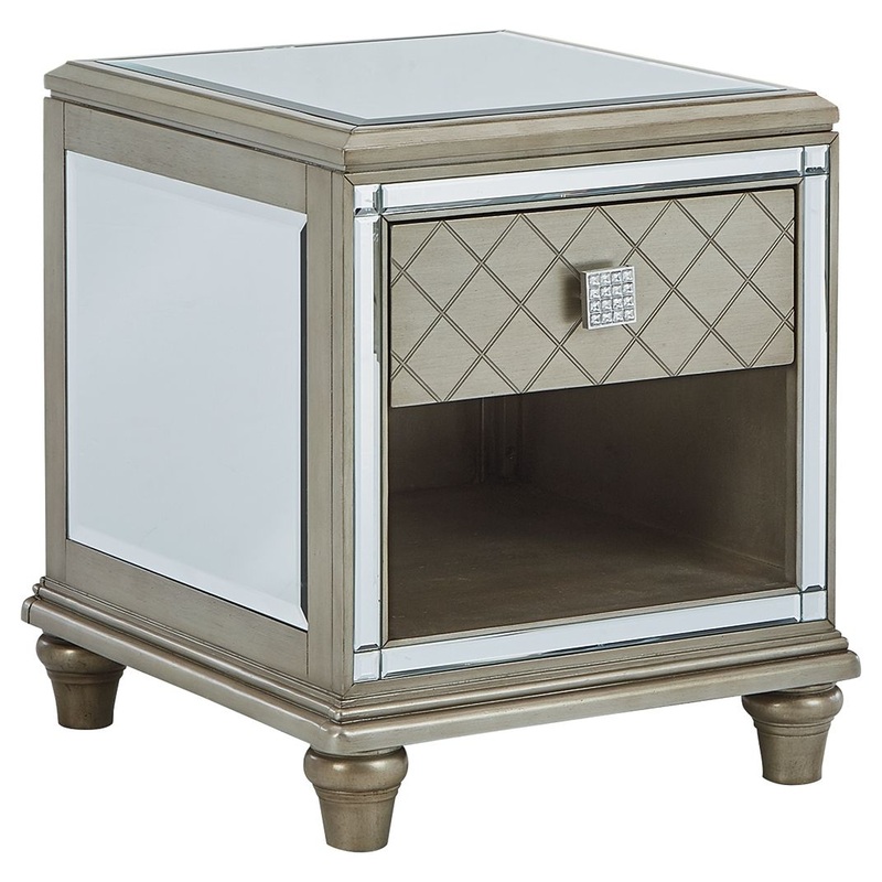 Chevanna – Platinum – Rectangular End Table