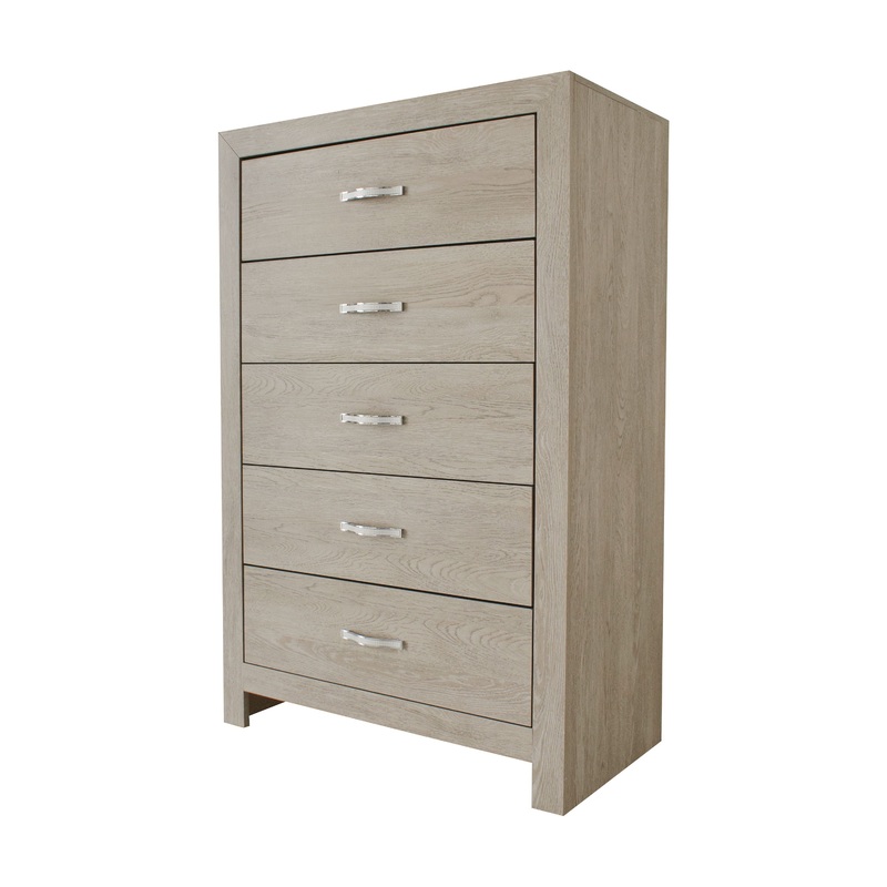 Jaylen – Accent Chest