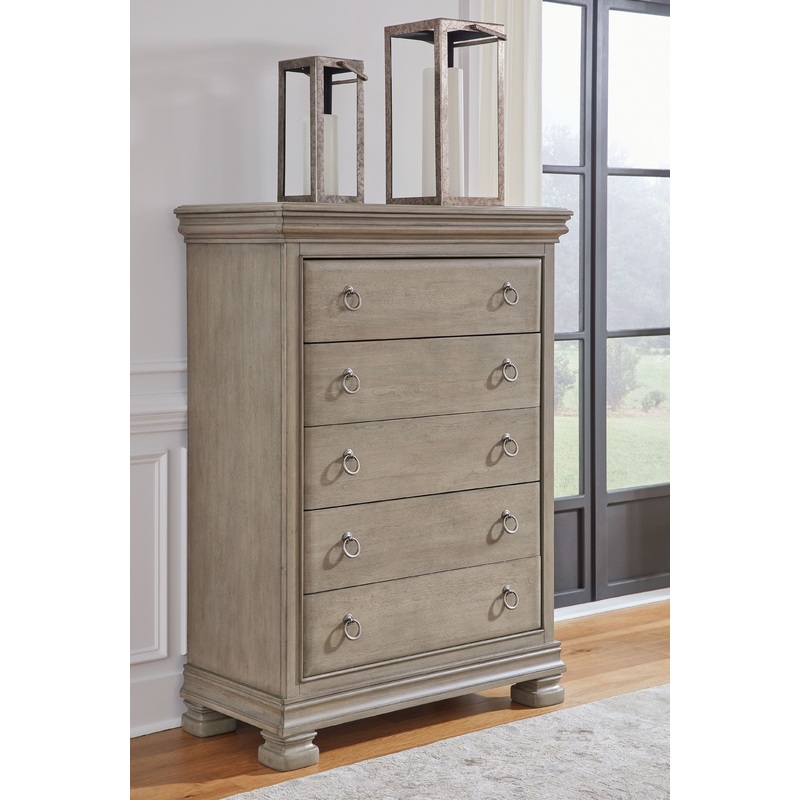 Lexorne – Gray – Five Drawer Chest