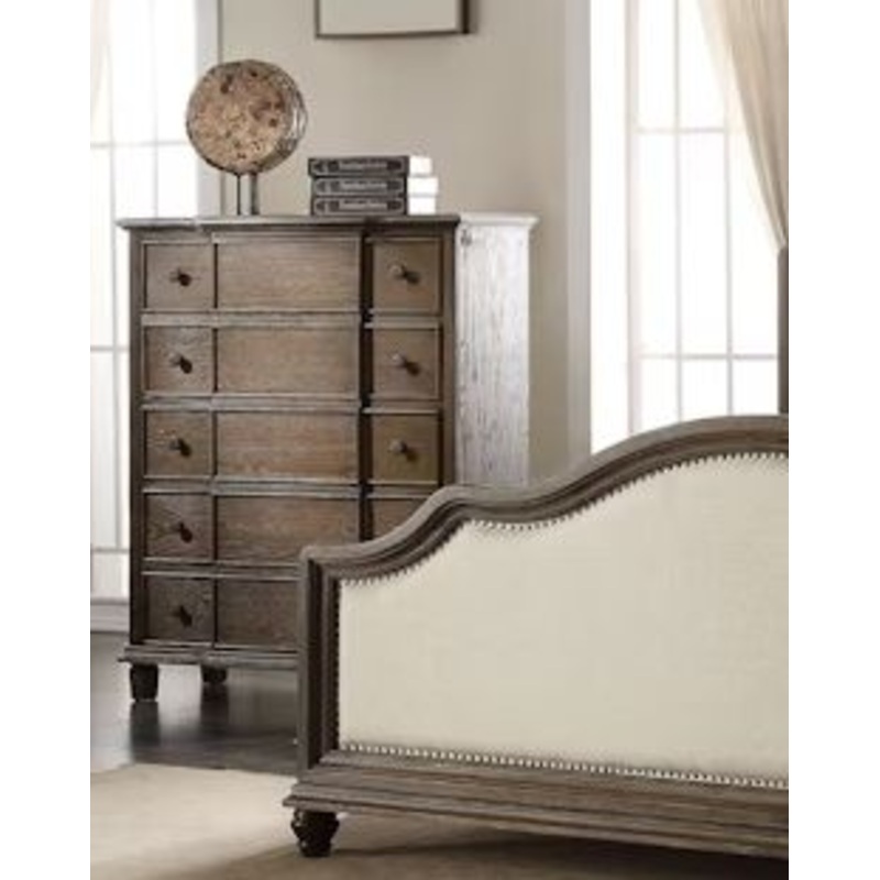 Baudouin – Weathered Chest – Oak