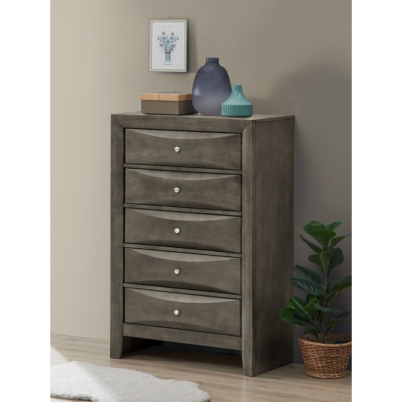 Marilla – Chest