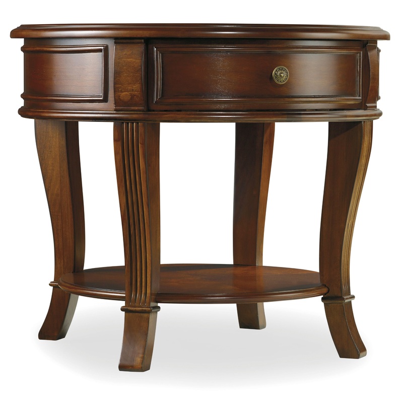 Brookhaven – Round Lamp Table