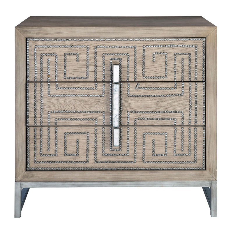 Devya – Accent Chest – Gray Oak
