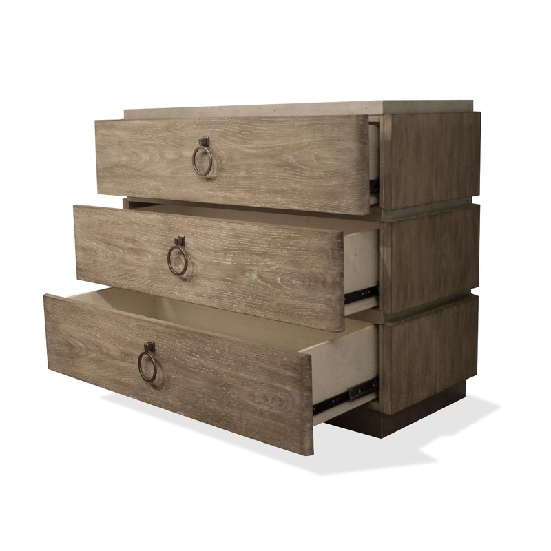 Sophie – Bachelors Chest – Light Brown