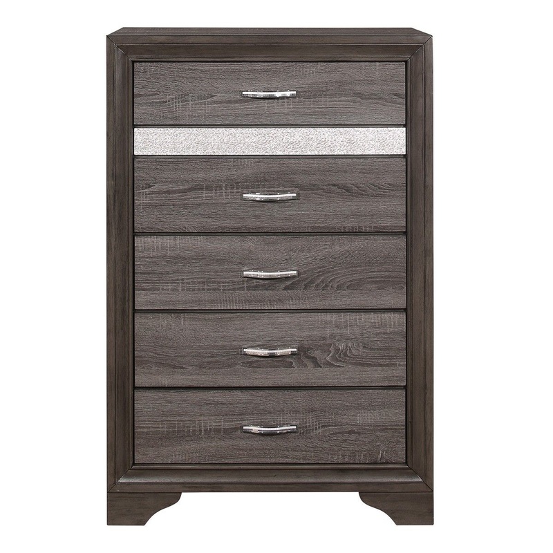 Luster – Chest