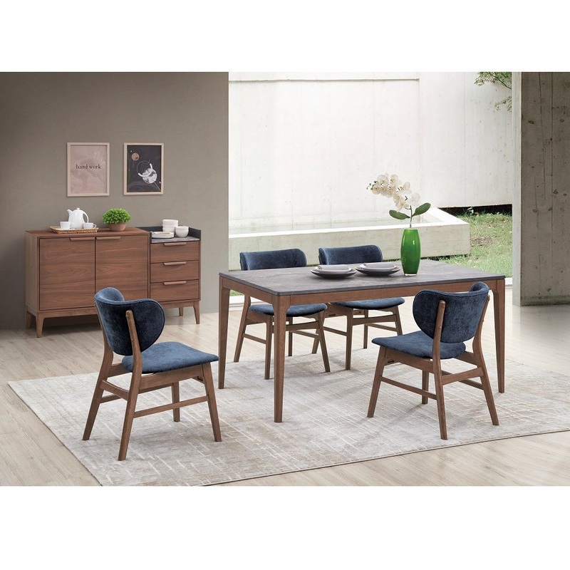Bevis – Dining Table – Walnut